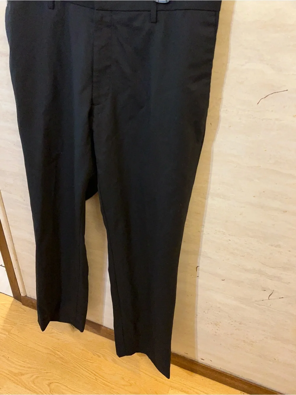 NWT- Banana Republic Classic Fit, Straight Through The Thigh